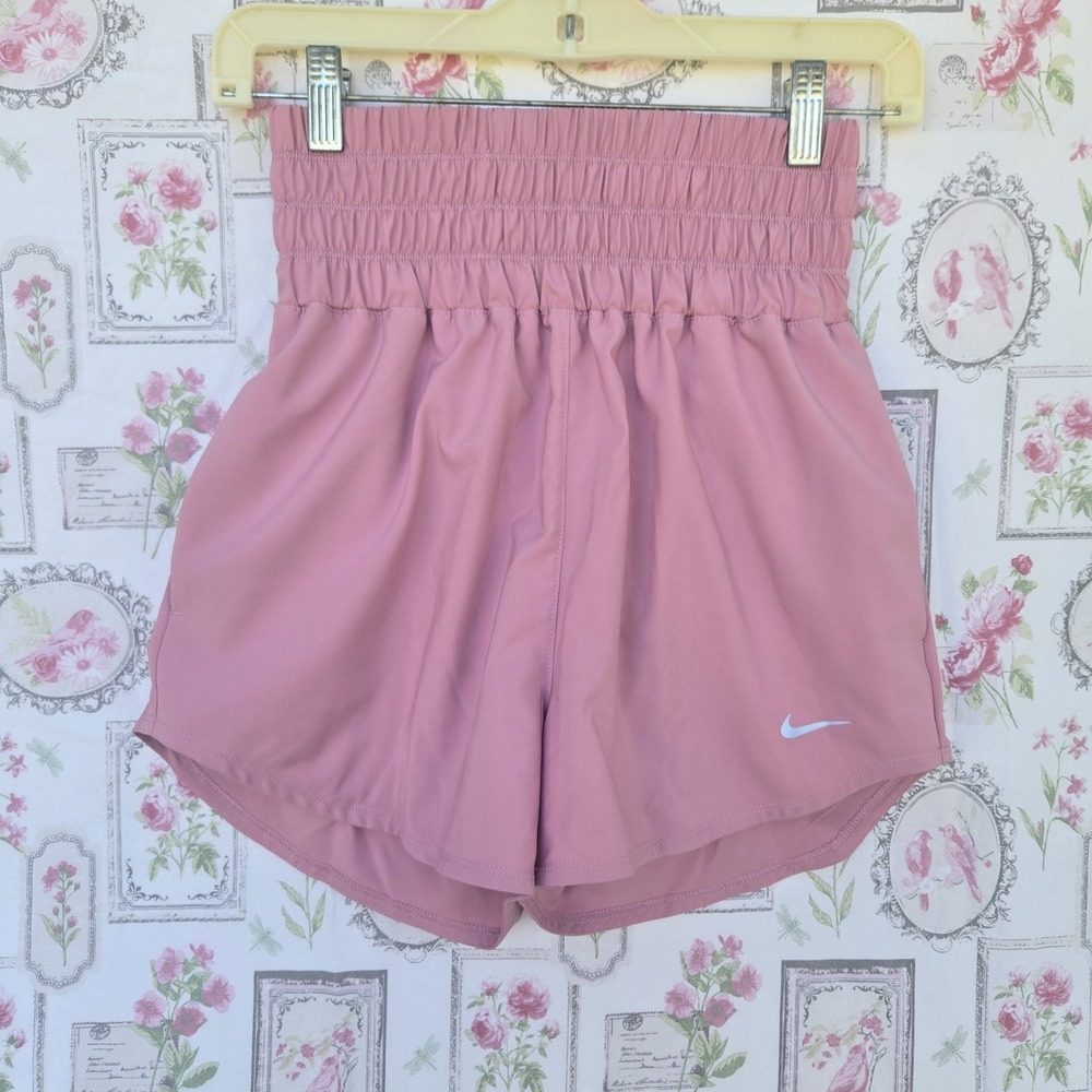 NWT Nike Dri-FIT One Womens Ultra High Waisted Shorts Smocked Pink Lined Sz XS